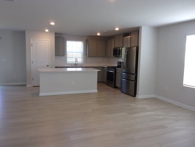 Building Photo - Recently Constructed 3 Bedroom 2 1/2 Bath Home in Walkers Mill
