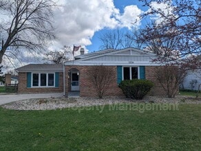 Building Photo - 3226 Arrowwood Dr