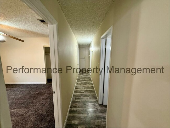 Building Photo - Beautiful 4 Bed/2 Bath SW Bakersfield Home w/ RBP & $0 Deposit Option