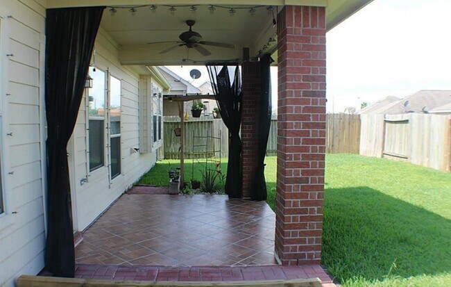 Building Photo - 15223 Harlin