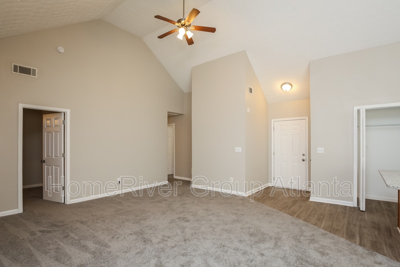 Building Photo - 9108 S Sterling Lakes Dr