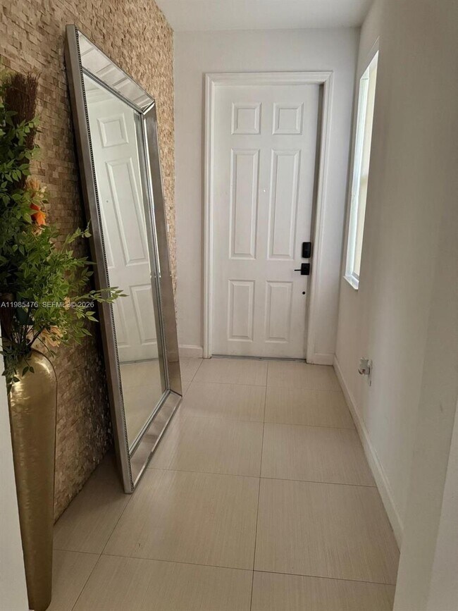 Building Photo - 7414 NW 107 Ct