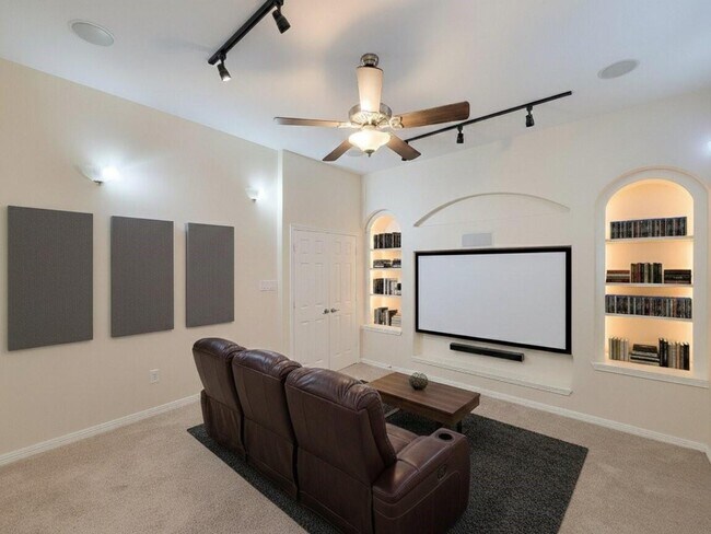 Building Photo - 25219 Piney Heights Ln