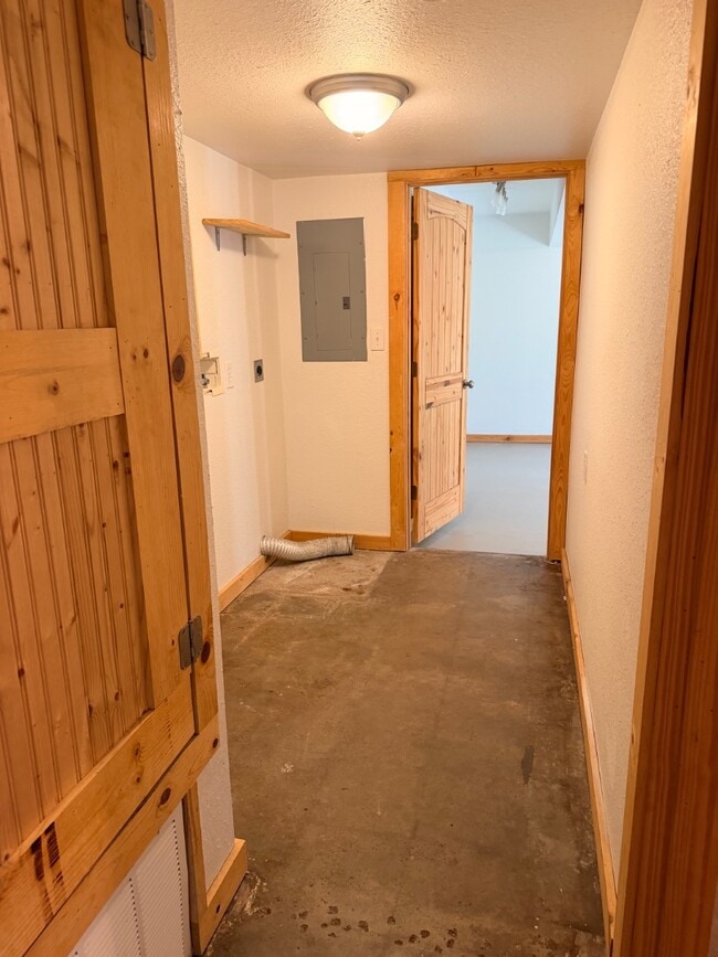 Building Photo - 206 Timber Ln Loop