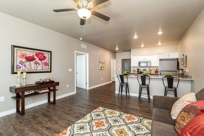 Building Photo - $1,450 | 1 Bedroom, 1 Bathroom Condo | Pet Friendly* | Available for August 1st, 2026 Move In!