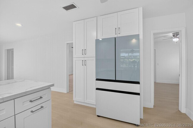 Building Photo - 1301 SW 8th St