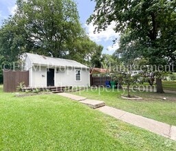 Building Photo - 109 Kirven Ave