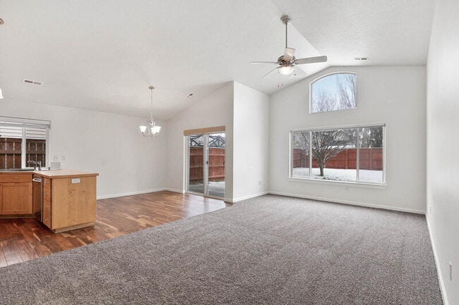 Building Photo - 1920 N Cavalier Rd