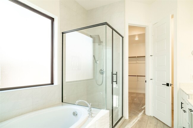 Building Photo - 6014 Churchill Spgs Ln