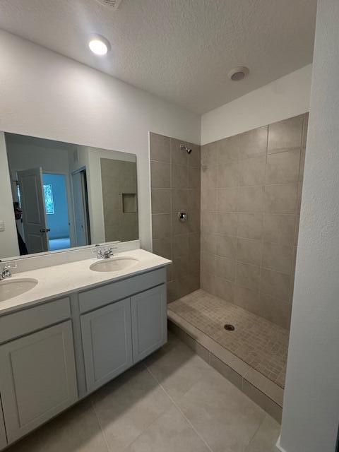 Building Photo - 4844 Dillon St