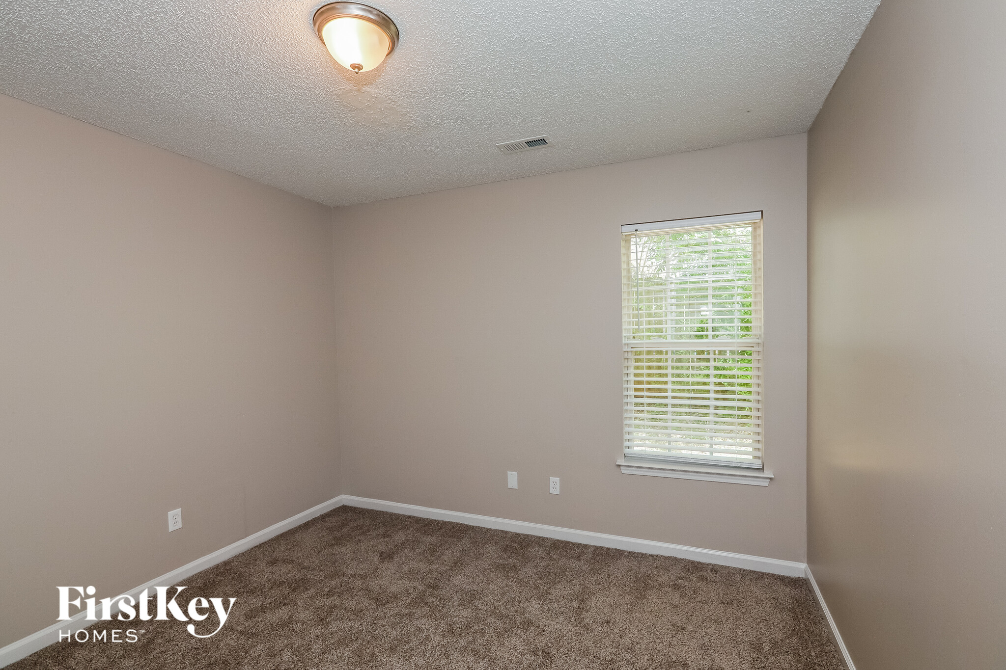 Building Photo - 13308 Woodland Farm Dr