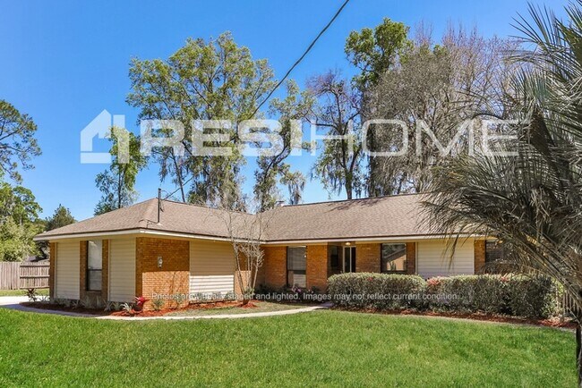 Building Photo - 1258 Palm Dr