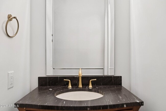 Building Photo - 8303 N 61st Pl