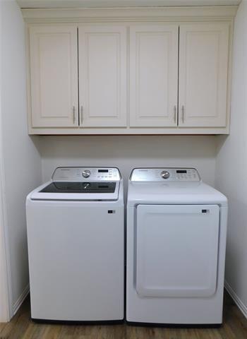 Building Photo - 10971 Lake Crest Dr