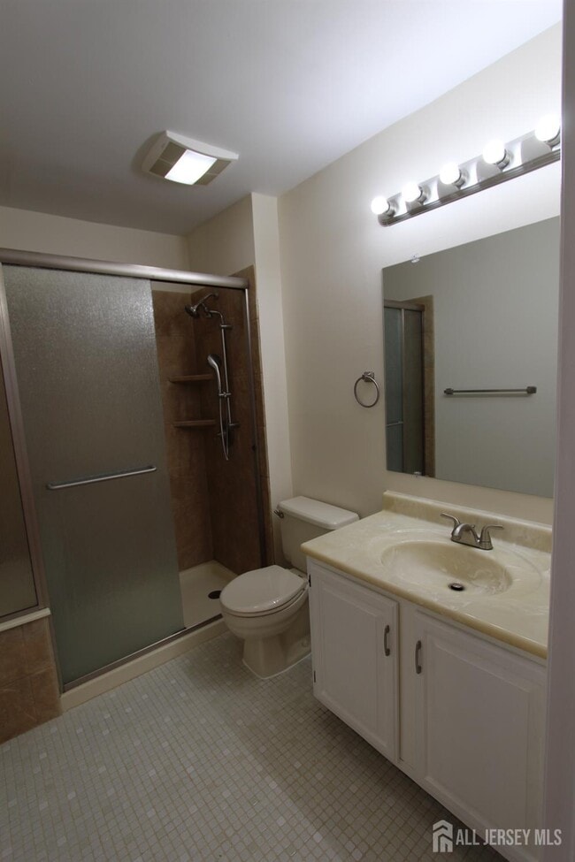 Building Photo - 1905 Aspen Dr