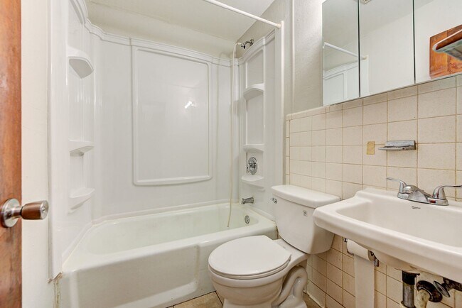 Building Photo - 2 bedroom 1 bath - Del City