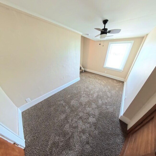 Building Photo - 595 Rock Beach Rd | Apt 1 | 2 BD/1 BA | Ir...