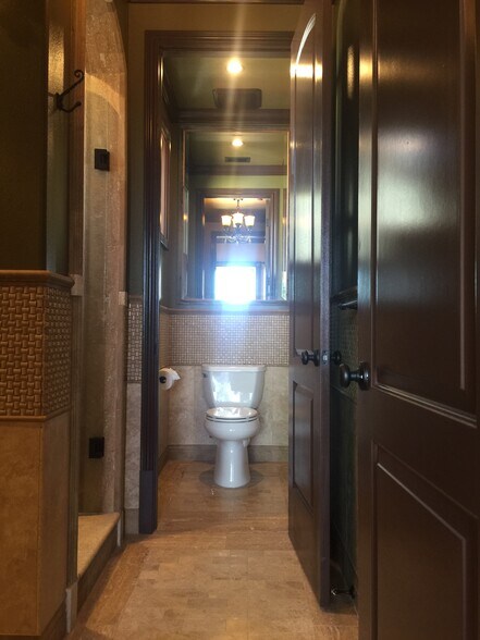 Building Photo - 220 Geneva Ave