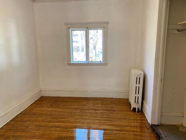 Building Photo - 1339 Grand Ave