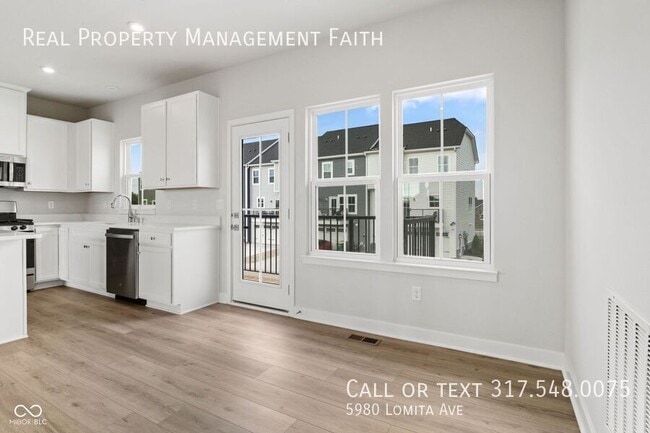 Building Photo - 5980 Lomita Ave