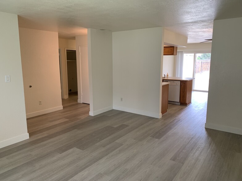 Building Photo - 6904 Sumter Quay Cir