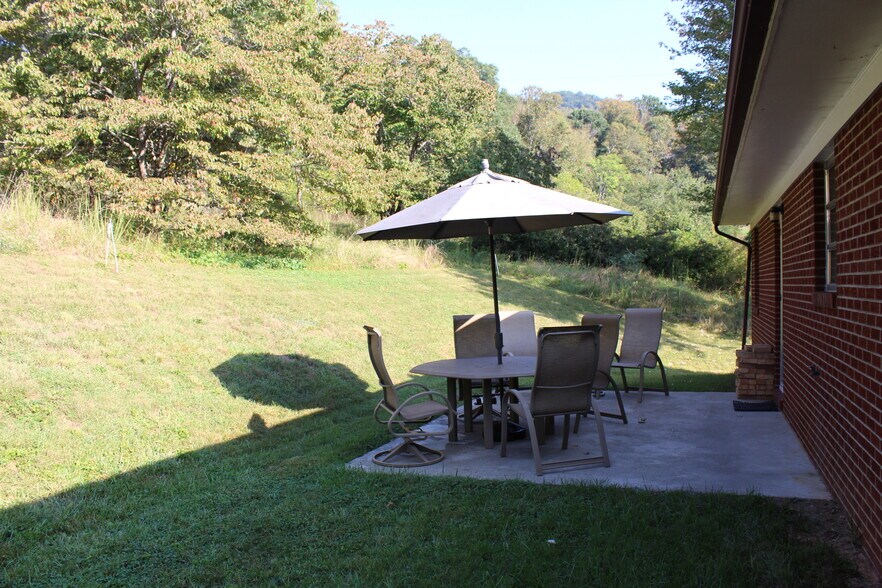 Patio furniture in back - 133 Rockdale Ave