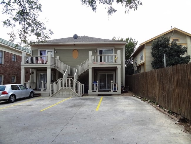 Building Photo - 1109 Kings Hwy