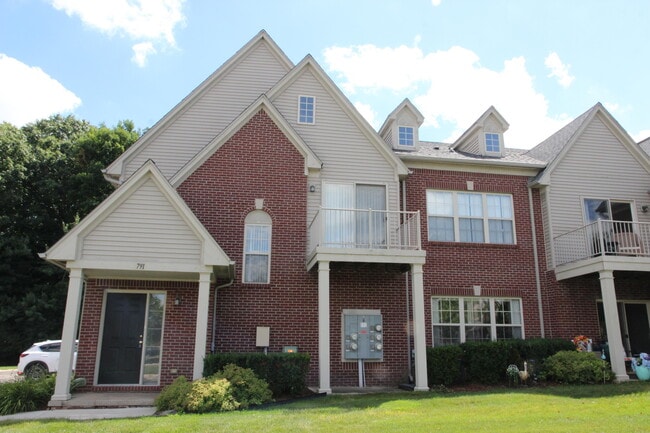 Building Photo - 791 Addington Ln