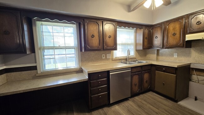 Building Photo - 3109 Beecher Rd