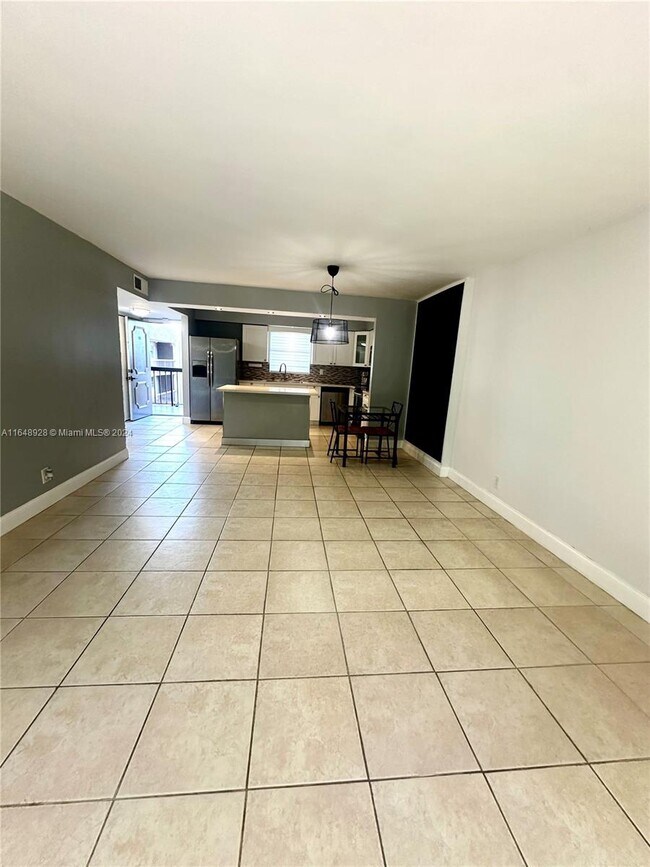 Building Photo - 7060 Nova Dr