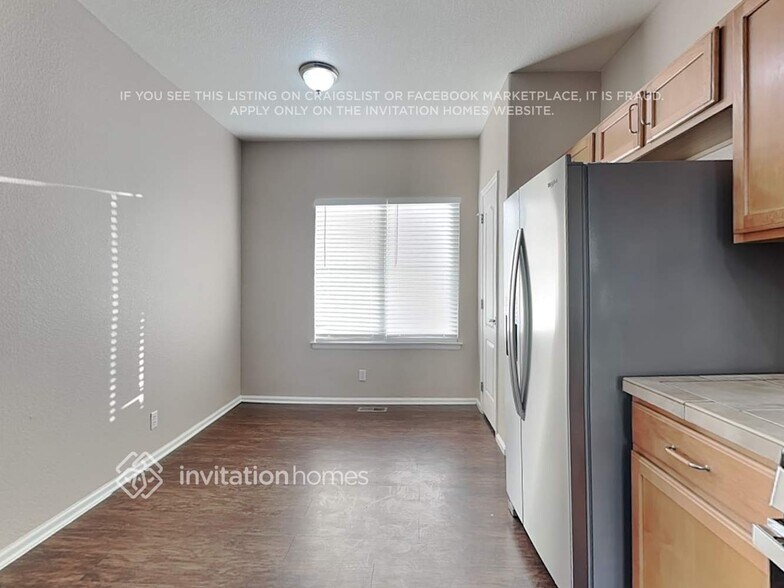 Building Photo - 13833 Leyden St