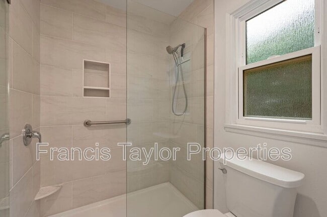 Building Photo - 10204 Lake Meadow Ln