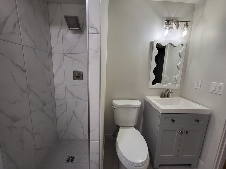 downstairs bathroom - 3224 S Verdant Cir