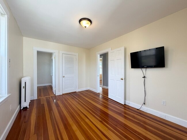 Building Photo - 21 Alton Rd