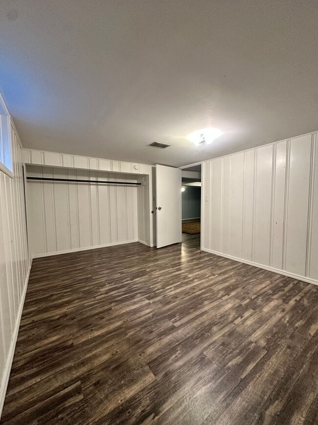 Building Photo - Charming 3-Bedroom, 1.5-Bath Home with Pool & Outdoor Entertaining Oasis