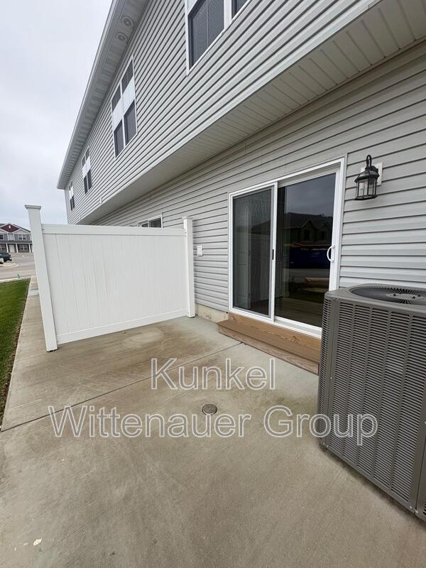 Building Photo - 217 Coral Sea Way