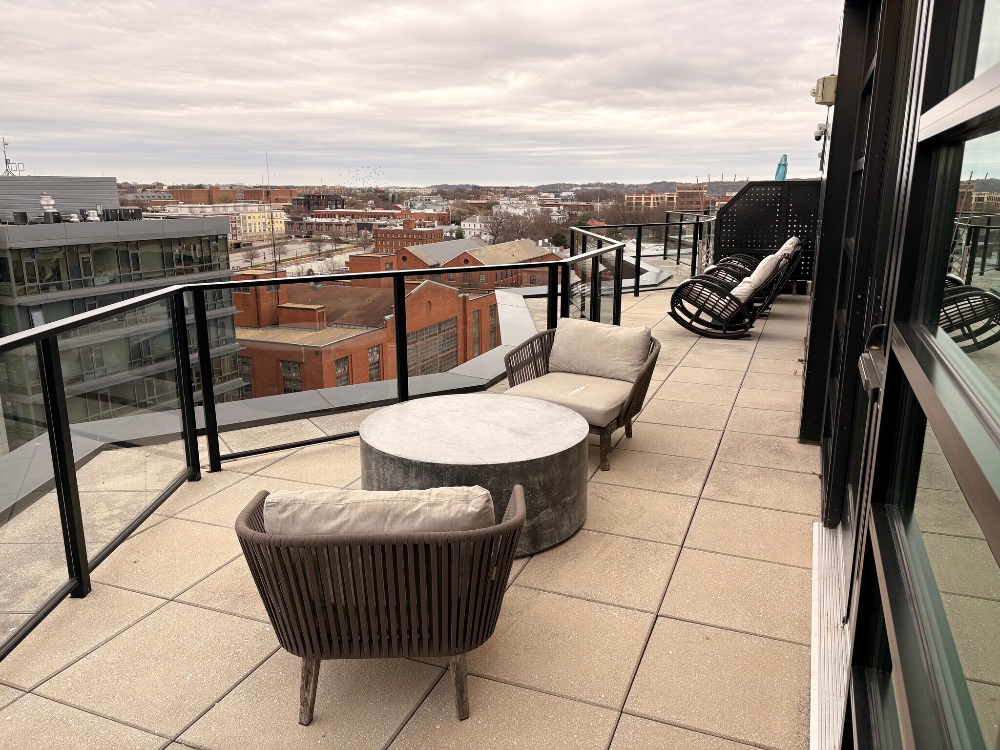 Building Photo - 1300 4th St SE