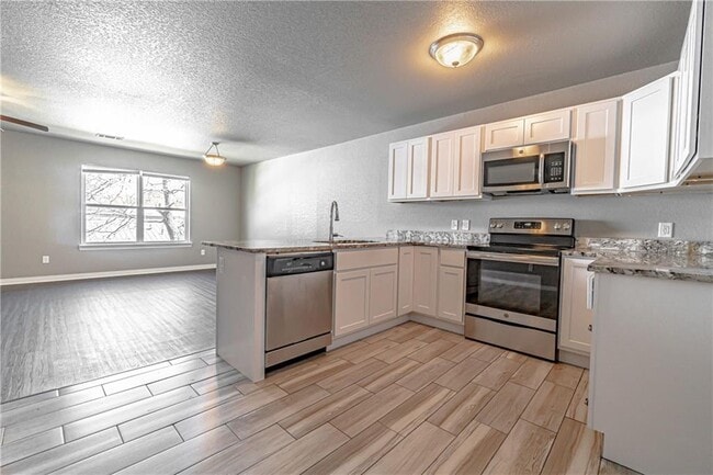 Building Photo - 109 2nd Ave