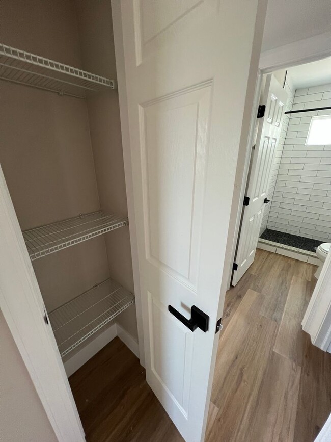 Building Photo - Totally updated !!  All new interior.  Bri...