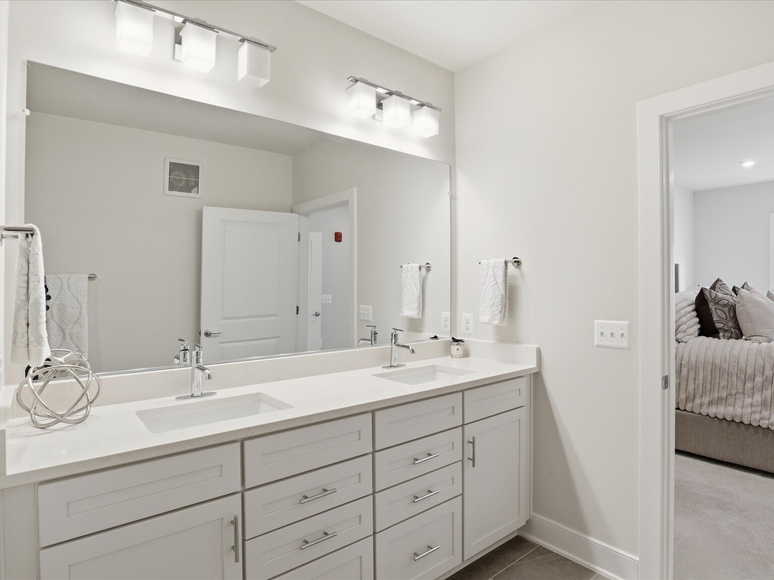 Building Photo - 106 Saint Ives Pl