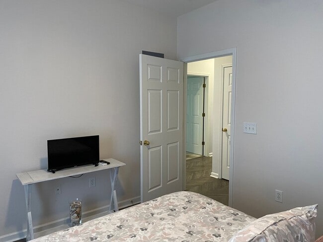Building Photo - 968 Great Egret Cir SW