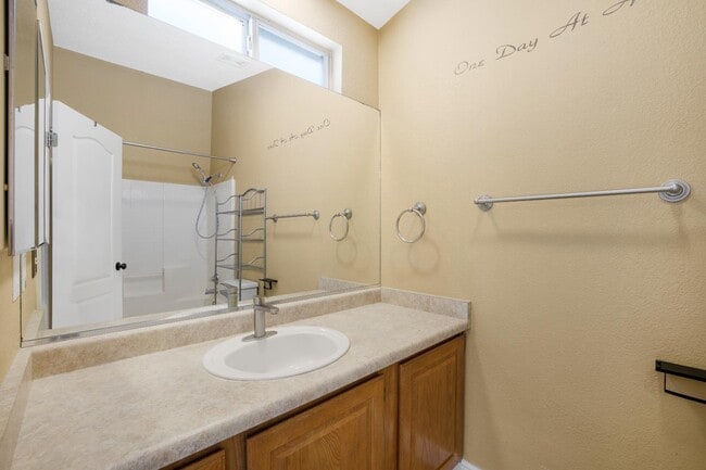 Building Photo - 146 S 1930 W