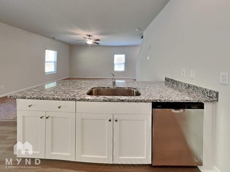 Building Photo - 240 Ivy Bank Dr