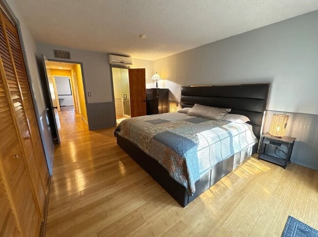 Building Photo - Beautiful 3 Bedroom 2 Bathroom House in Granda Hills