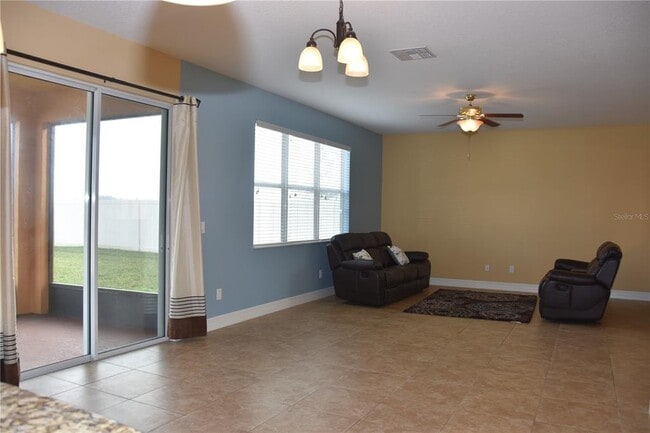 Building Photo - 2274 Geneva Dr