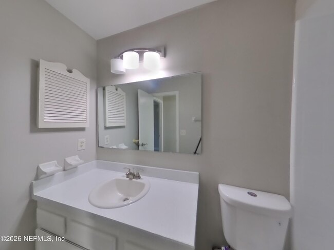 Building Photo - 10868 Trestle Ct