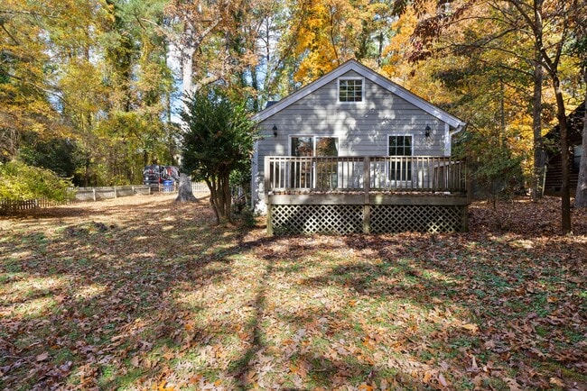 Building Photo - 900 Branch St