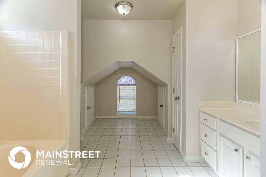 Building Photo - 232 Meriweather Ln