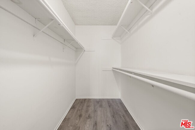 Building Photo - 1457 Butler Ave