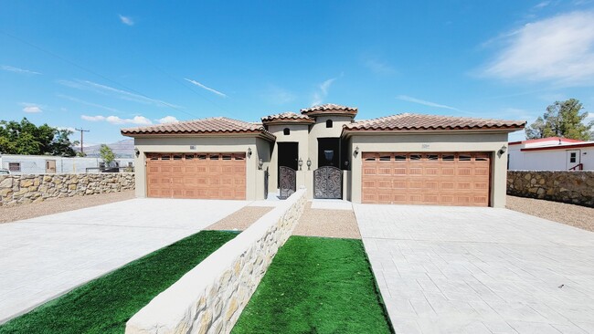 Primary Photo - 125 Loma Vista Dr